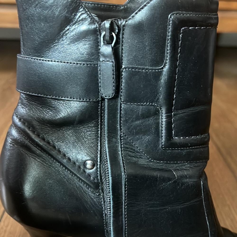 Cole Haan Booties Size 10 - Picture 4 of 8